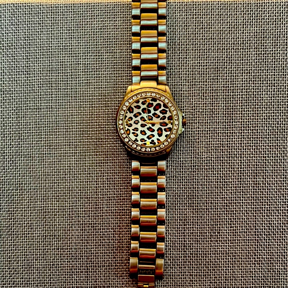 Accute Watch Leopard print